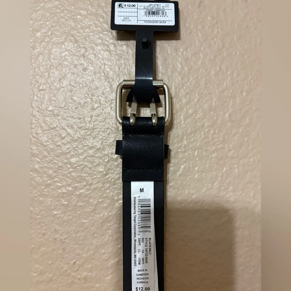 Black Kids Belt with Silver Buckle Size Medium NWT